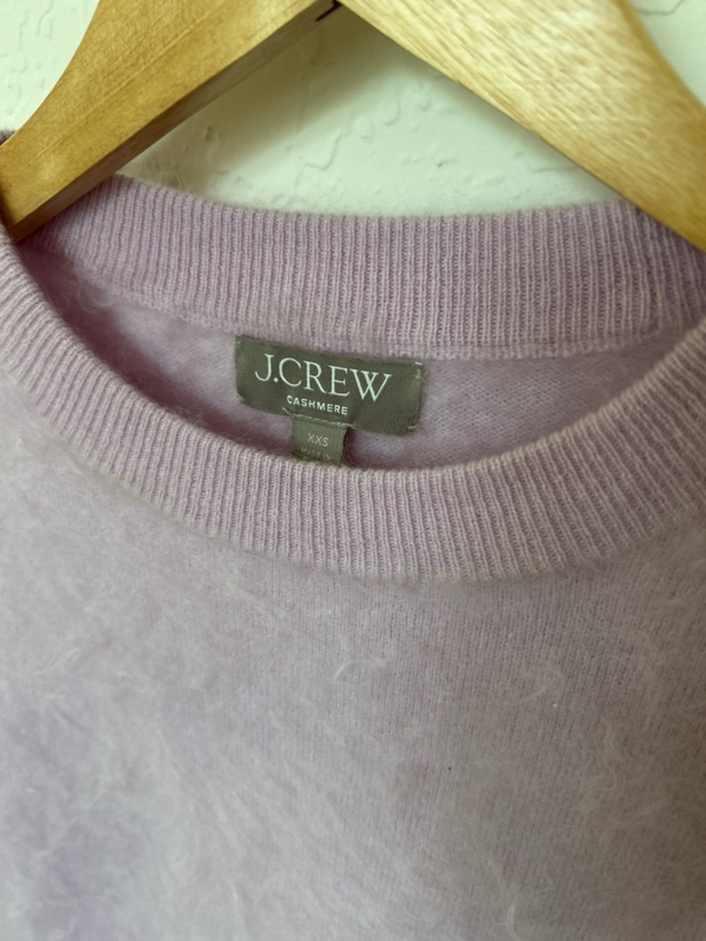 J. Crew 100% Brushed Cashmere Relaxed Crewneck Sweater in Lilac, XXS - Picture 6 of 12